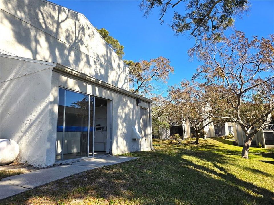 待售: $77,400 (1 贝兹, 1 浴室, 700 平方英尺)