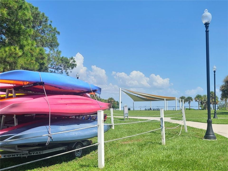 待售: $77,400 (1 贝兹, 1 浴室, 700 平方英尺)