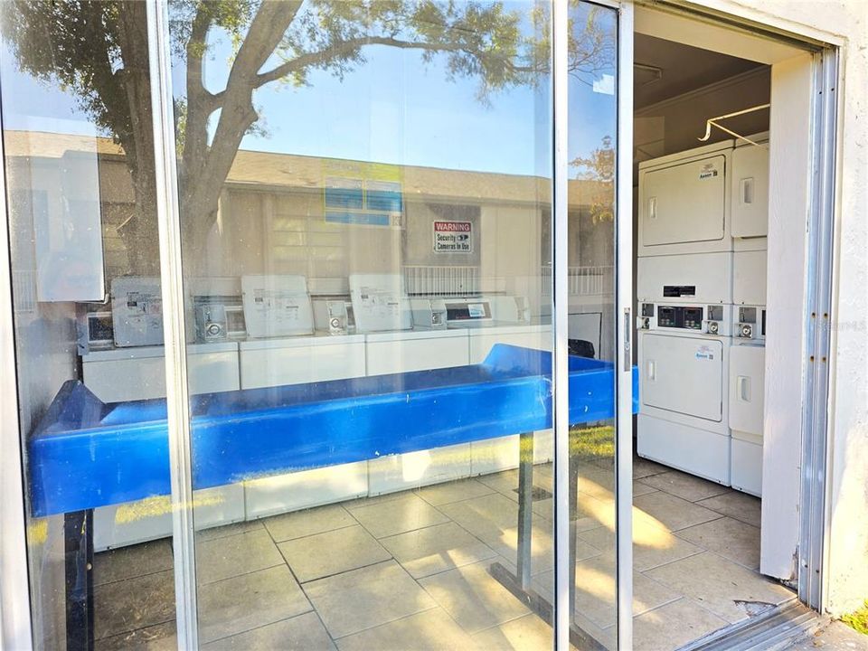 待售: $77,400 (1 贝兹, 1 浴室, 700 平方英尺)