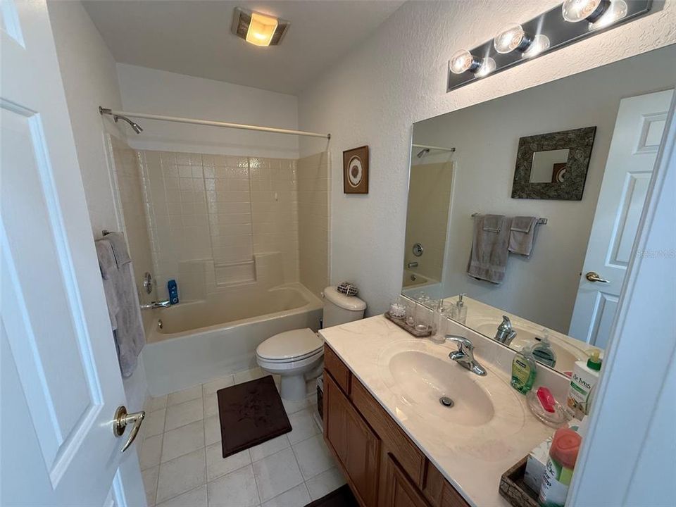 En Venta: $319,500 (2 camas, 2 baños, 1873 Pies cuadrados)