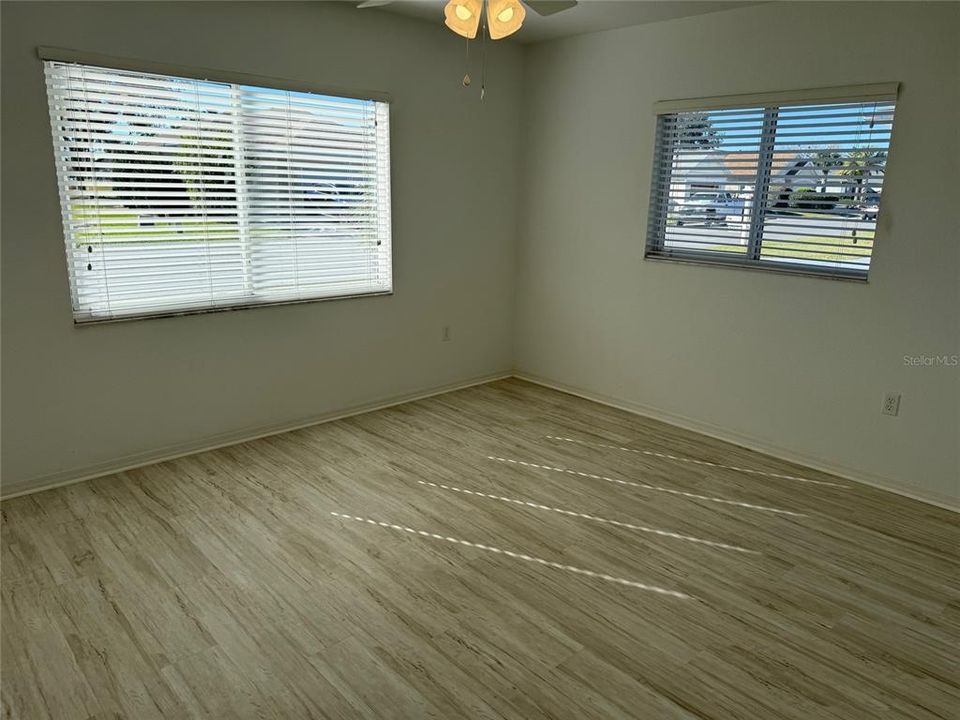 En Venta: $319,500 (2 camas, 2 baños, 1873 Pies cuadrados)