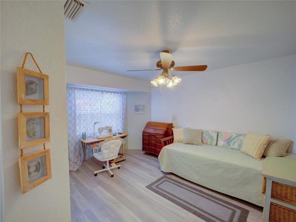 For Sale: $485,000 (3 beds, 2 baths, 1751 Square Feet)