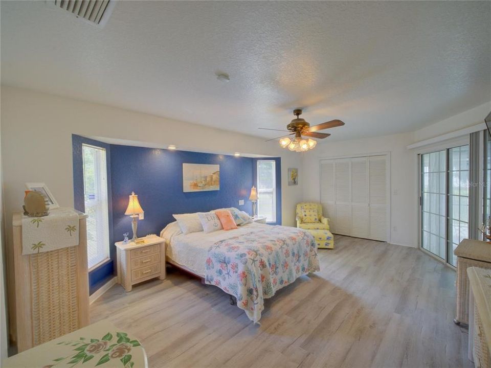 For Sale: $485,000 (3 beds, 2 baths, 1751 Square Feet)