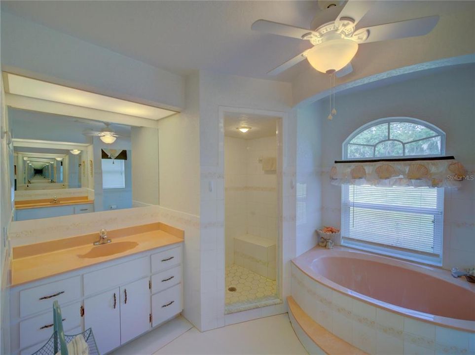 For Sale: $485,000 (3 beds, 2 baths, 1751 Square Feet)