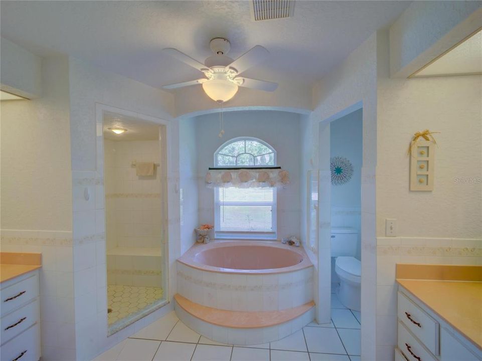 For Sale: $485,000 (3 beds, 2 baths, 1751 Square Feet)