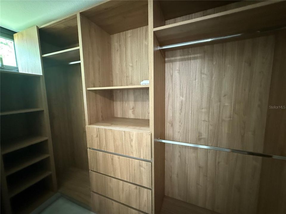 На продажу: $1,275,000 (4 спален, 4 ванн, 4300 Квадратных фут)