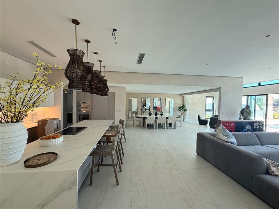 For Sale: $2,550,000 (4 beds, 4 baths, 4300 Square Feet)