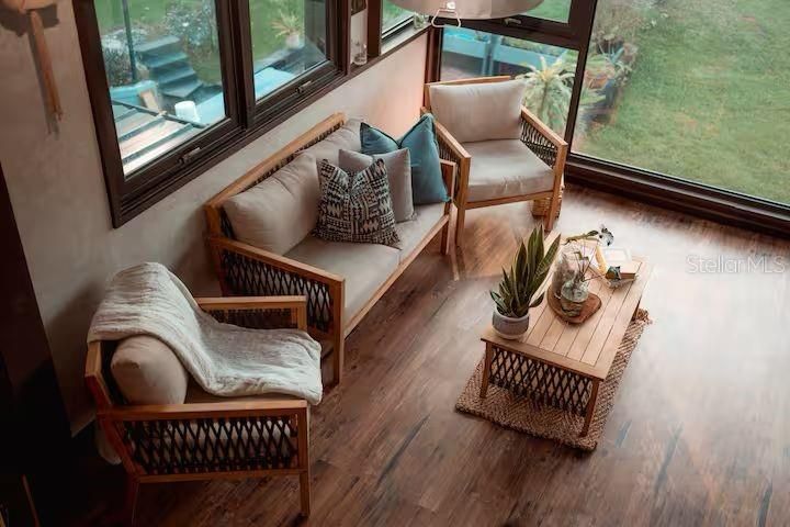 待售: $1,500,000 (3 贝兹, 2 浴室, 1289 平方英尺)