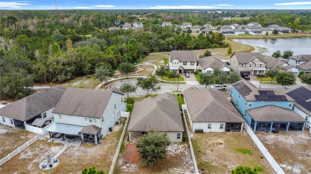 На продажу: $375,000 (5 спален, 2 ванн, 1820 Квадратных фут)