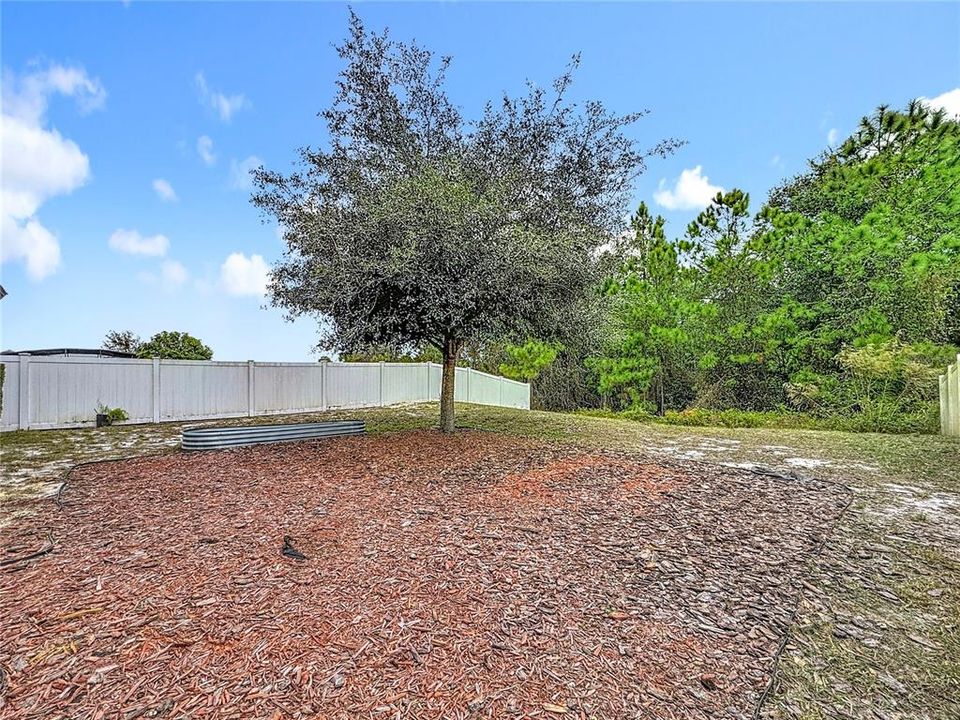 На продажу: $375,000 (5 спален, 2 ванн, 1820 Квадратных фут)