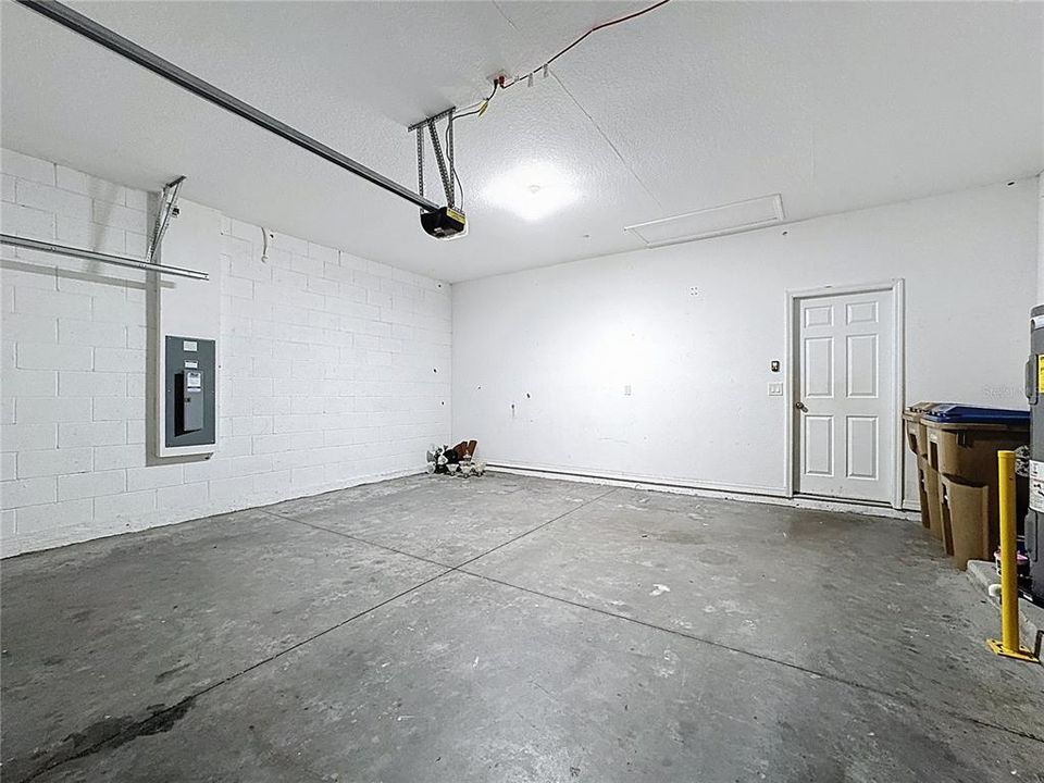 На продажу: $375,000 (5 спален, 2 ванн, 1820 Квадратных фут)