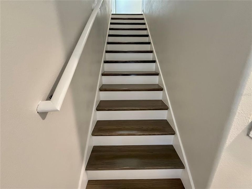 En Venta: $389,000 (5 camas, 2 baños, 2275 Pies cuadrados)