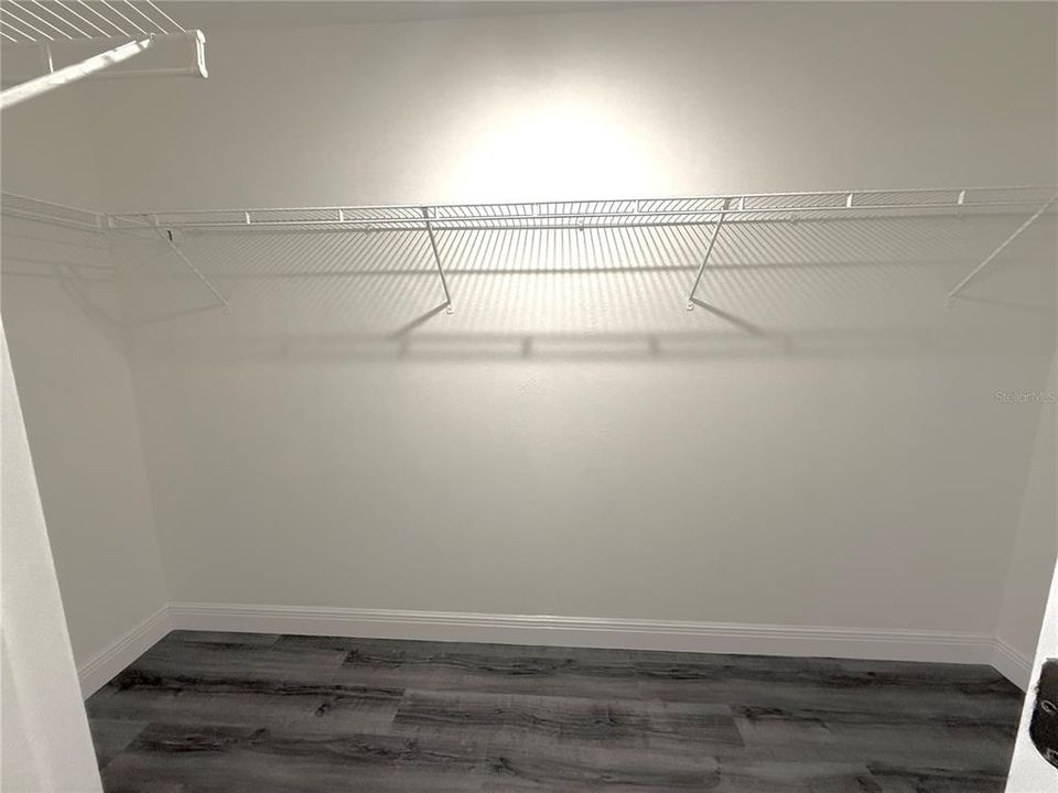 En Venta: $389,000 (5 camas, 2 baños, 2275 Pies cuadrados)