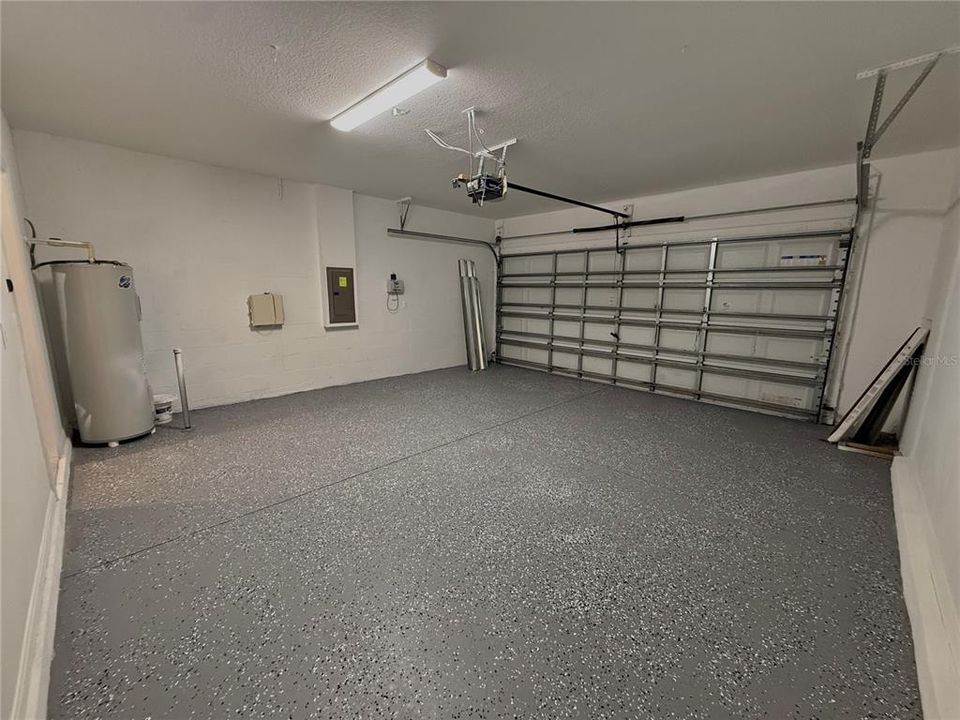 En Venta: $389,000 (5 camas, 2 baños, 2275 Pies cuadrados)