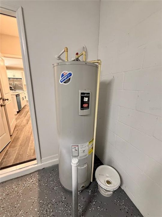 En Venta: $389,000 (5 camas, 2 baños, 2275 Pies cuadrados)