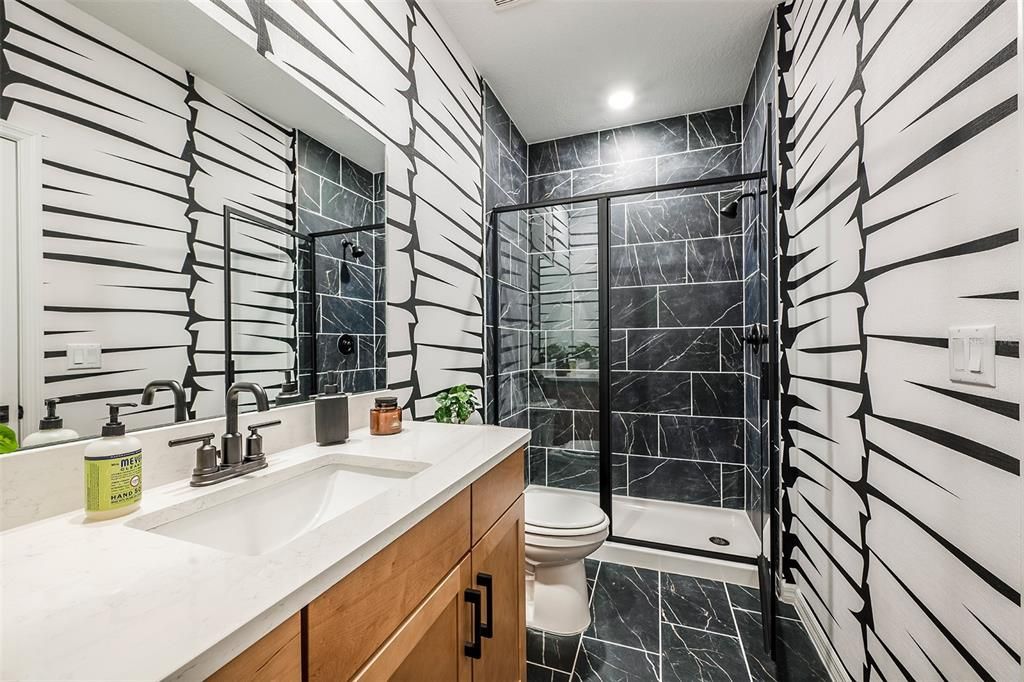 En Venta: $462,960 (4 camas, 3 baños, 1711 Pies cuadrados)