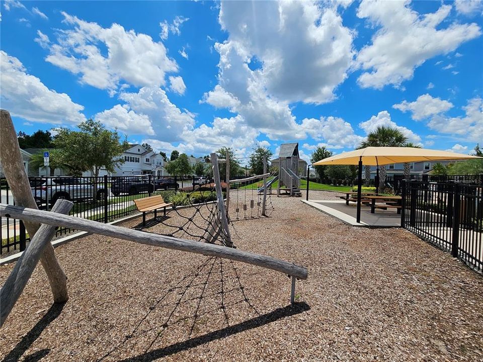 For Rent: $3,400 (4 beds, 2 baths, 2655 Square Feet)