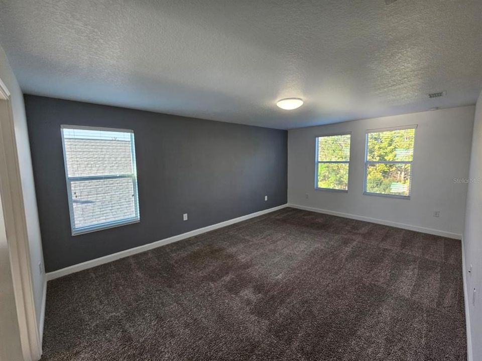 For Rent: $3,400 (4 beds, 2 baths, 2655 Square Feet)