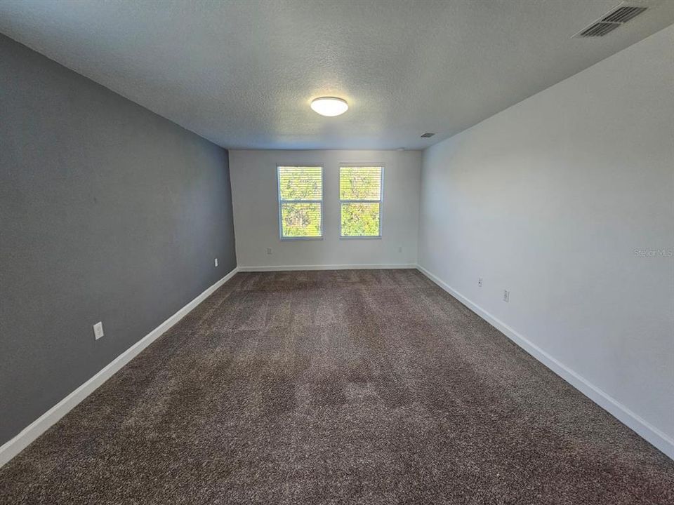 For Rent: $3,400 (4 beds, 2 baths, 2655 Square Feet)