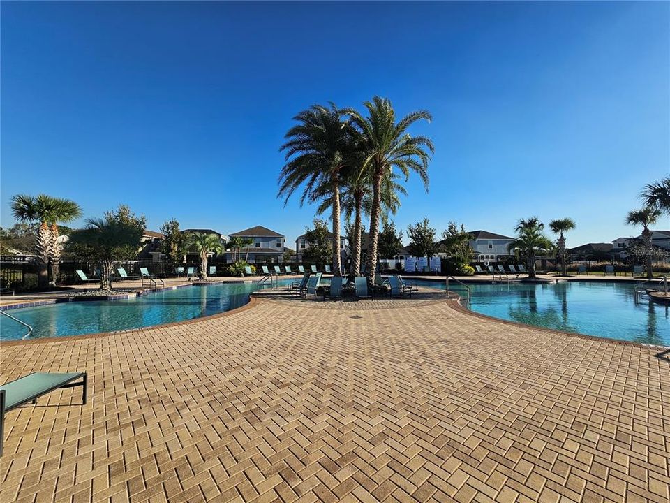 For Rent: $3,400 (4 beds, 2 baths, 2655 Square Feet)