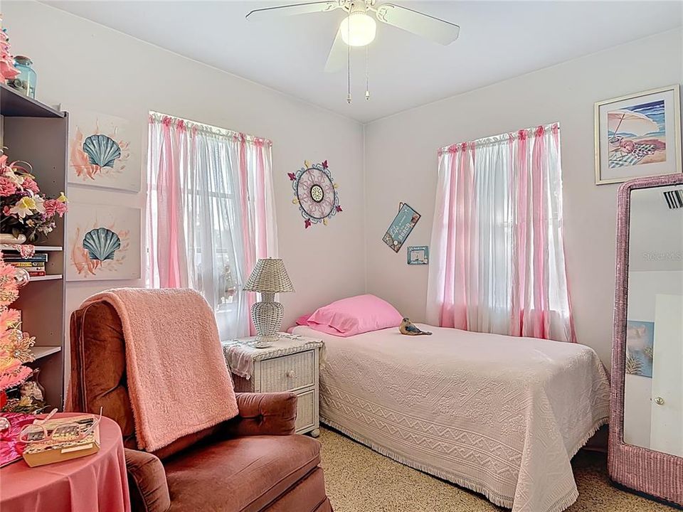 En Venta: $205,000 (2 camas, 1 baños, 1076 Pies cuadrados)