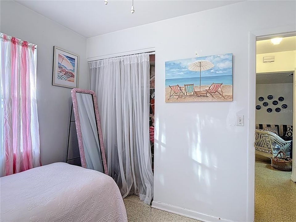 En Venta: $205,000 (2 camas, 1 baños, 1076 Pies cuadrados)