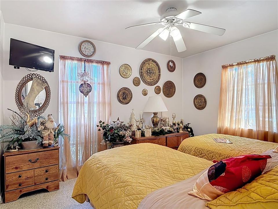 En Venta: $205,000 (2 camas, 1 baños, 1076 Pies cuadrados)