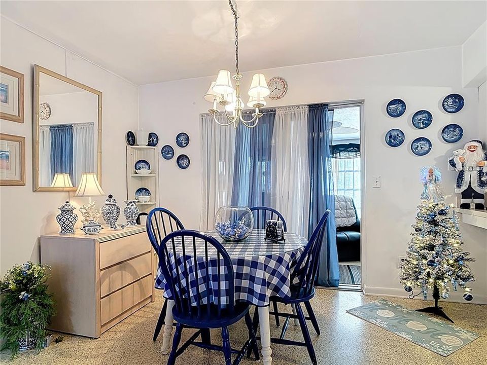 En Venta: $205,000 (2 camas, 1 baños, 1076 Pies cuadrados)