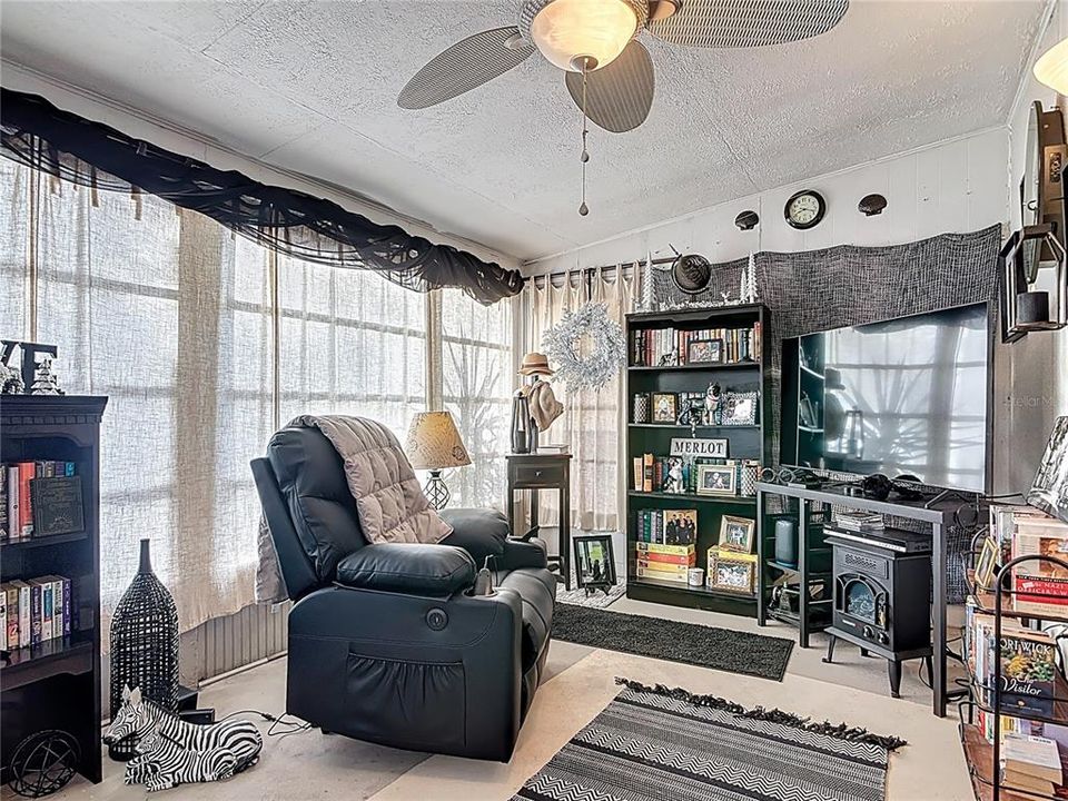 En Venta: $205,000 (2 camas, 1 baños, 1076 Pies cuadrados)