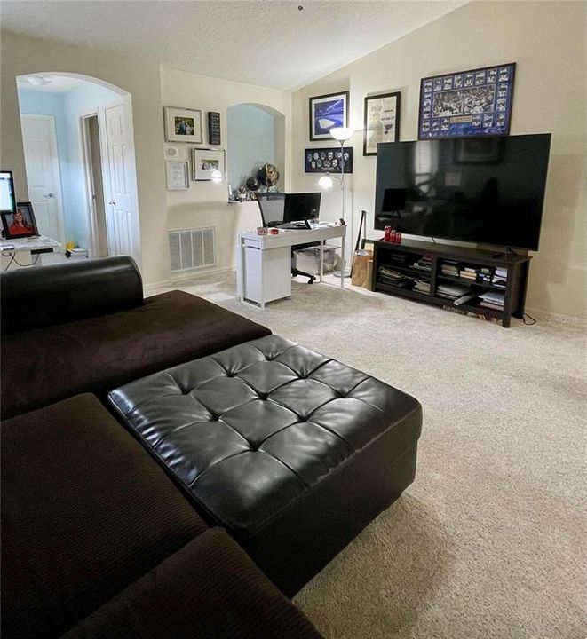 En Renta: $3,000 (2 camas, 2 baños, 1731 Pies cuadrados)