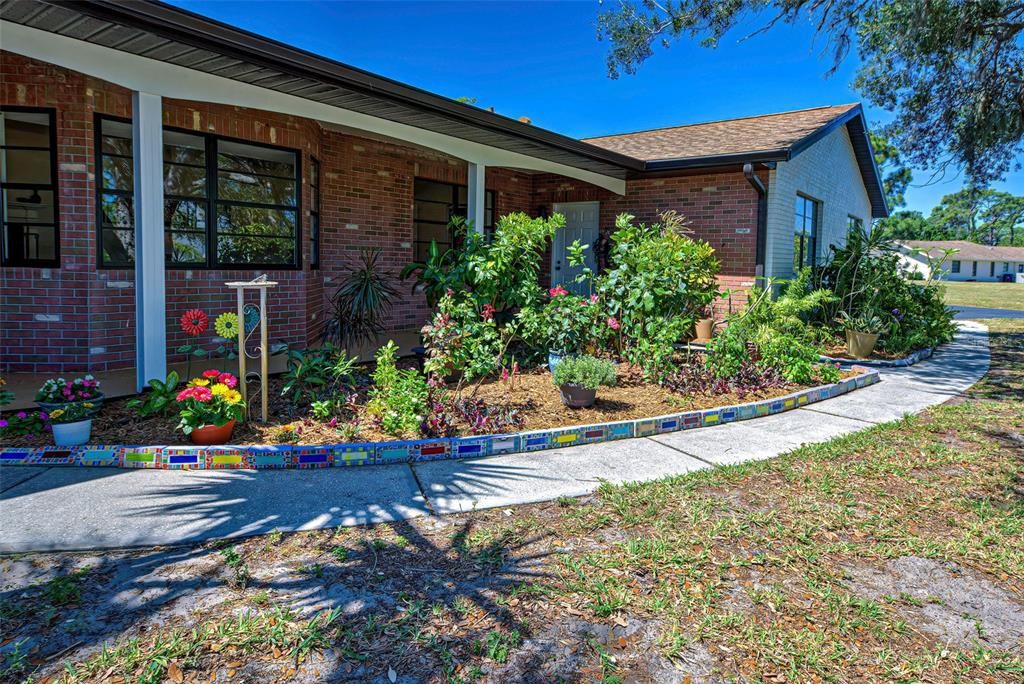 На продажу: $764,900 (3 спален, 3 ванн, 1884 Квадратных фут)