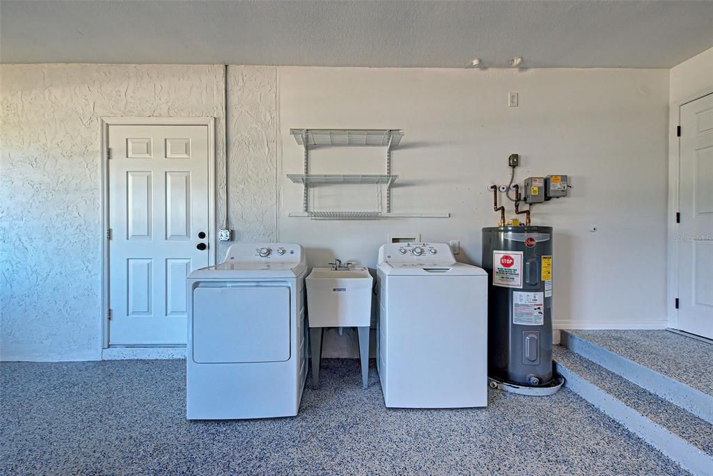 На продажу: $764,900 (3 спален, 3 ванн, 1884 Квадратных фут)