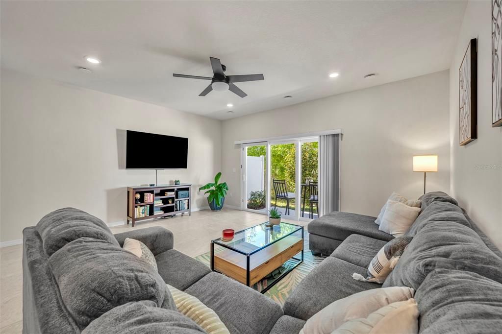 En Renta: $2,200 (3 camas, 2 baños, 1683 Pies cuadrados)