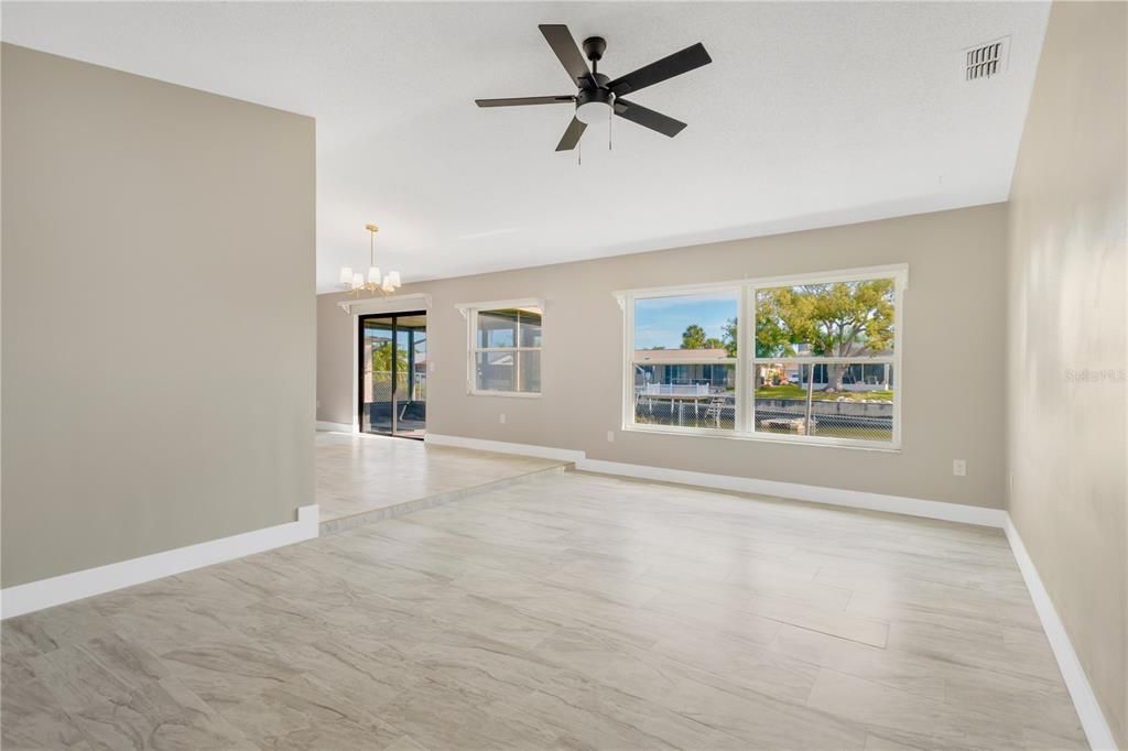 For Sale: $449,000 (2 beds, 2 baths, 1613 Square Feet)