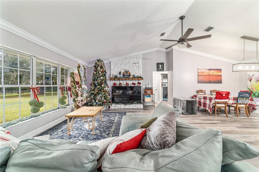 На продажу: $1,125,000 (3 спален, 2 ванн, 2636 Квадратных фут)