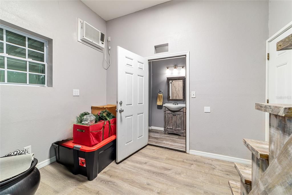 На продажу: $1,125,000 (3 спален, 2 ванн, 2636 Квадратных фут)