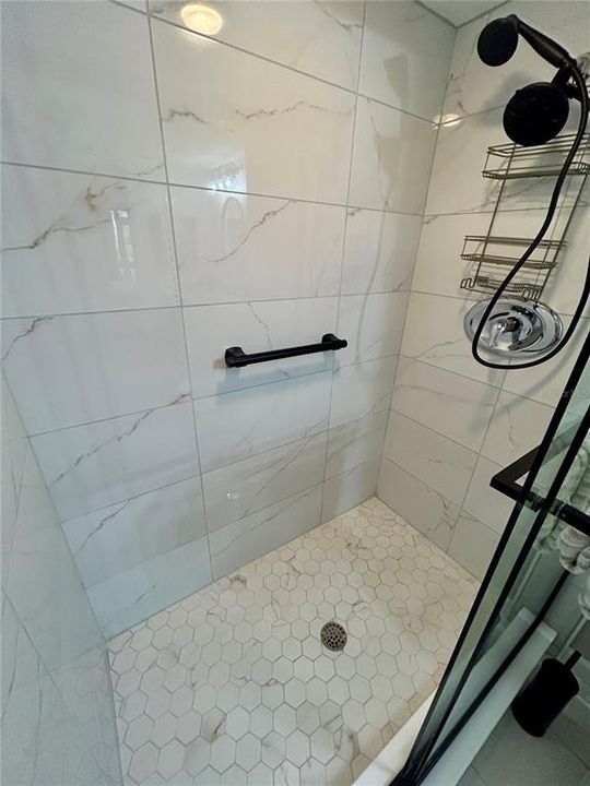 待售: $189,999 (2 贝兹, 2 浴室, 1230 平方英尺)