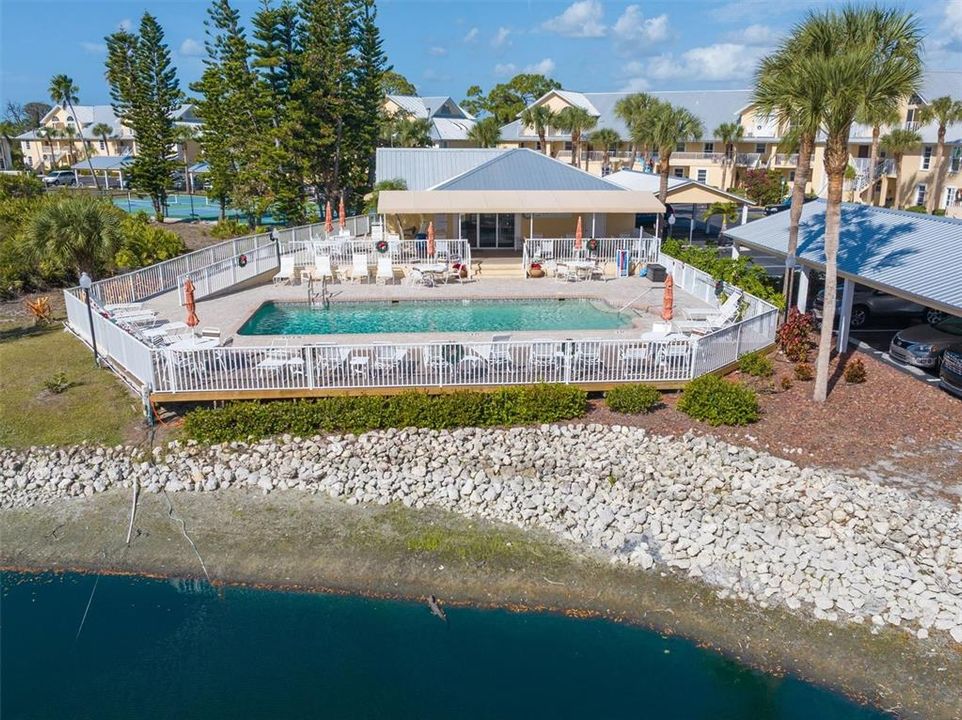 待售: $189,999 (2 贝兹, 2 浴室, 1230 平方英尺)