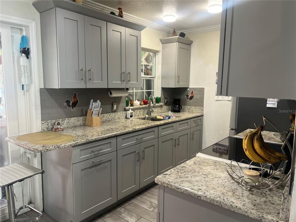 En Venta: $325,000 (3 camas, 2 baños, 1225 Pies cuadrados)