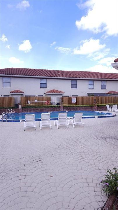 En Venta: $200,000 (3 camas, 2 baños, 1306 Pies cuadrados)