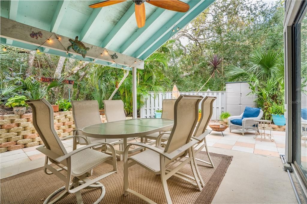 For Sale: $525,000 (2 beds, 2 baths, 1176 Square Feet)