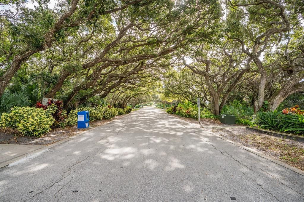 For Sale: $525,000 (2 beds, 2 baths, 1176 Square Feet)