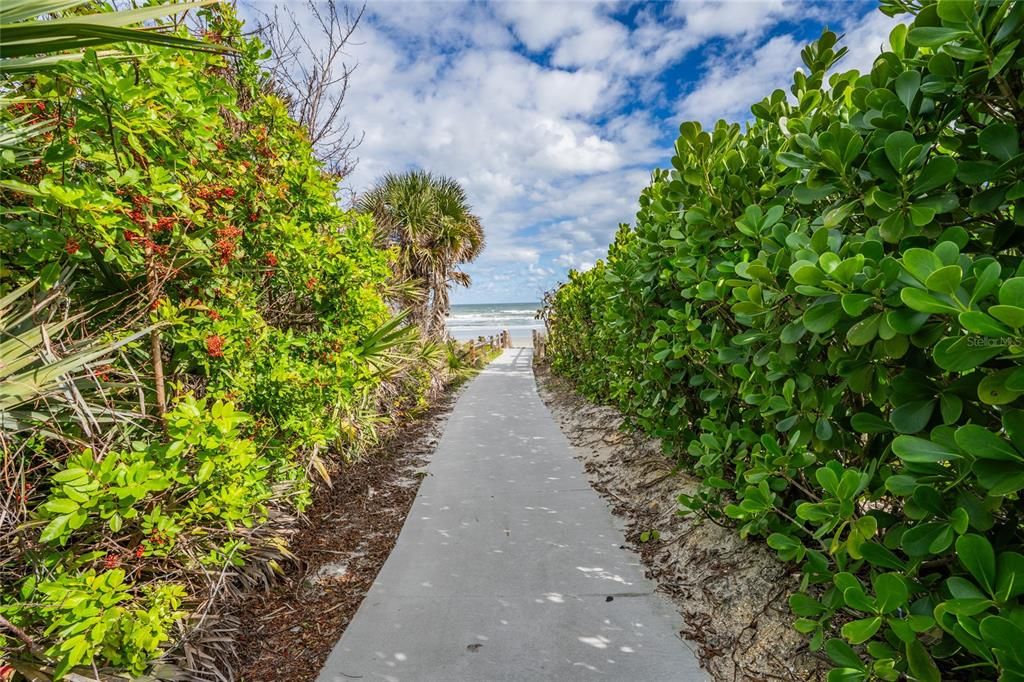 For Sale: $525,000 (2 beds, 2 baths, 1176 Square Feet)