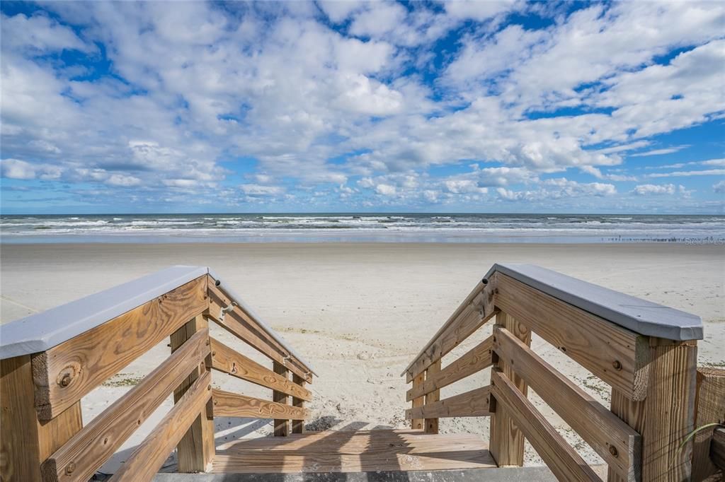 For Sale: $525,000 (2 beds, 2 baths, 1176 Square Feet)