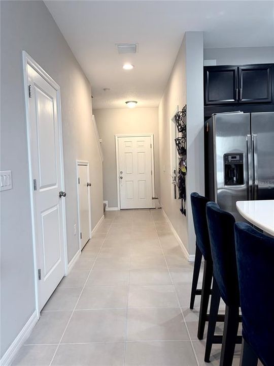 For Sale: $300,000 (3 beds, 2 baths, 1407 Square Feet)