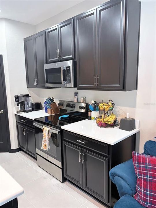 For Sale: $300,000 (3 beds, 2 baths, 1407 Square Feet)