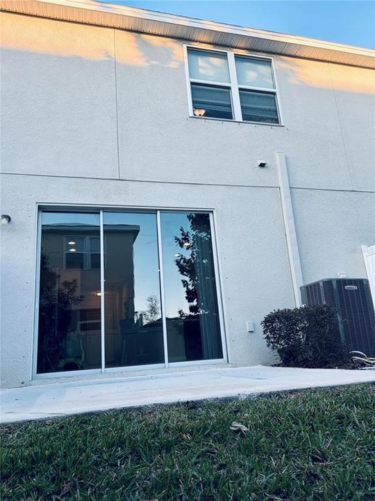 For Sale: $300,000 (3 beds, 2 baths, 1407 Square Feet)