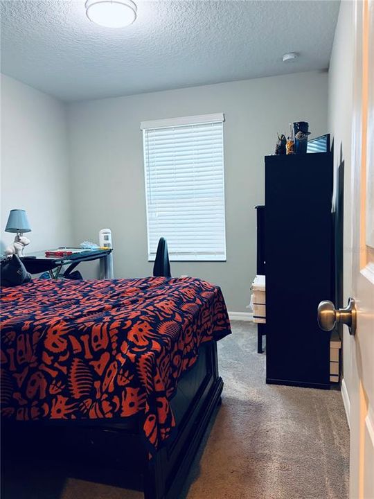 For Sale: $300,000 (3 beds, 2 baths, 1407 Square Feet)