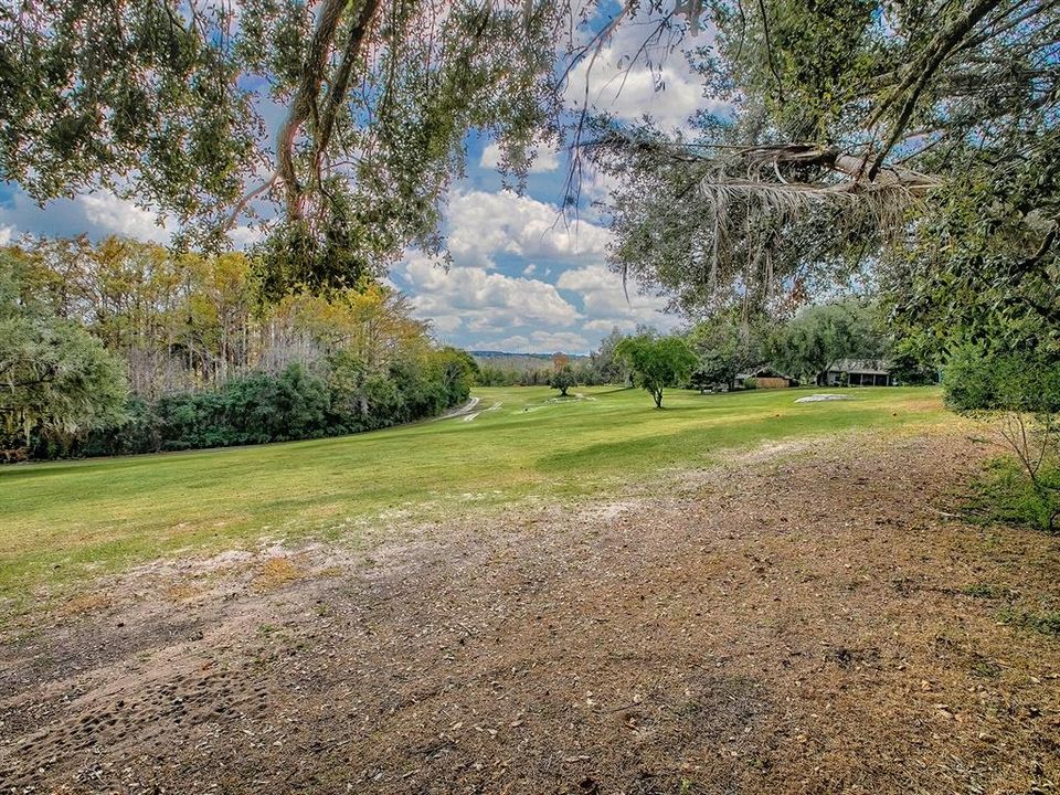 For Sale: $299,900 (2 beds, 2 baths, 1196 Square Feet)