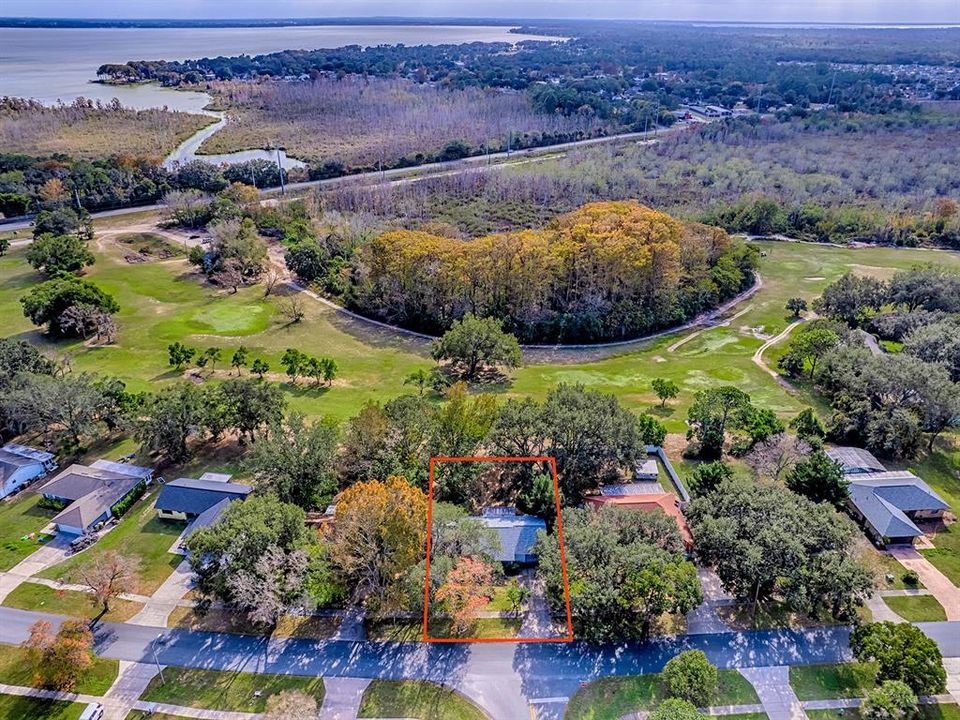 For Sale: $299,900 (2 beds, 2 baths, 1196 Square Feet)